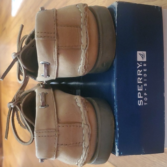 Sperry's - Picture 3 of 8